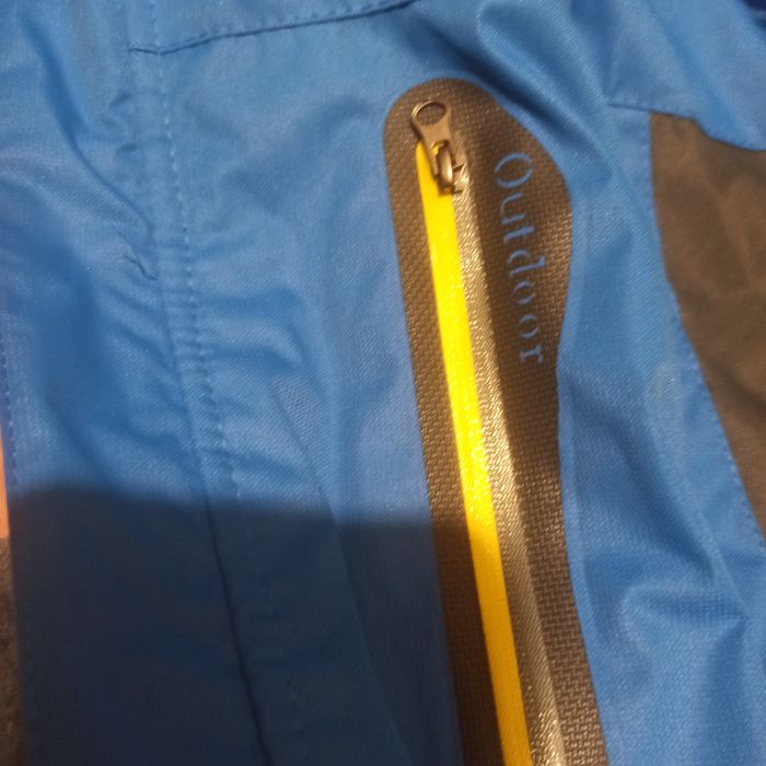 Продам мужскую зимнюю куртку. (Новая)
Тёплая, удобная и практичная