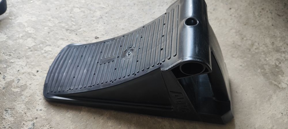 Упор противідкатний, надійний