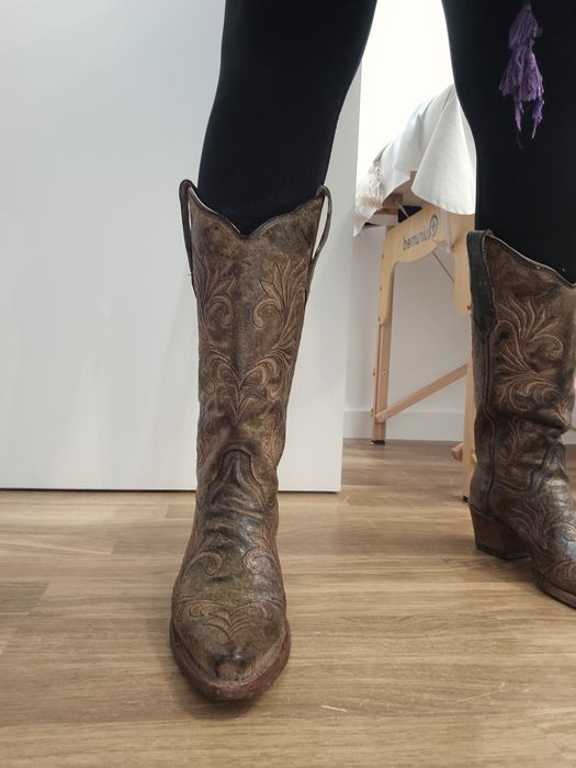Cowboy botas de mulher em pele. Desenhadas em exclusivo  numero 35'5 a 36