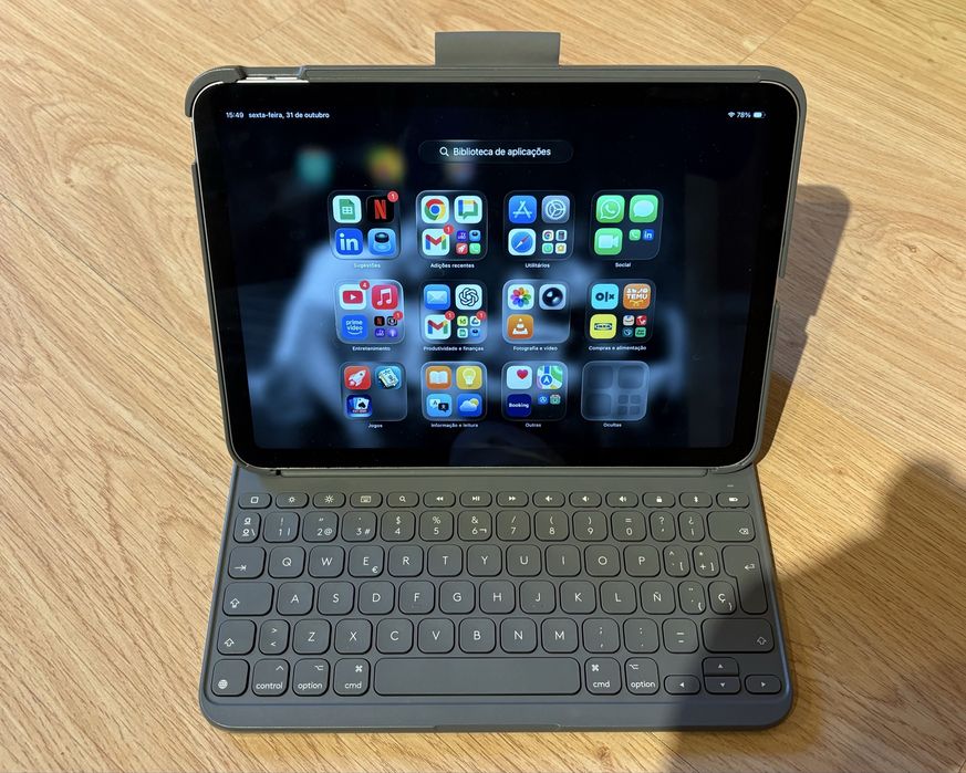 IPad 10 - 64gb com teclado Logitech