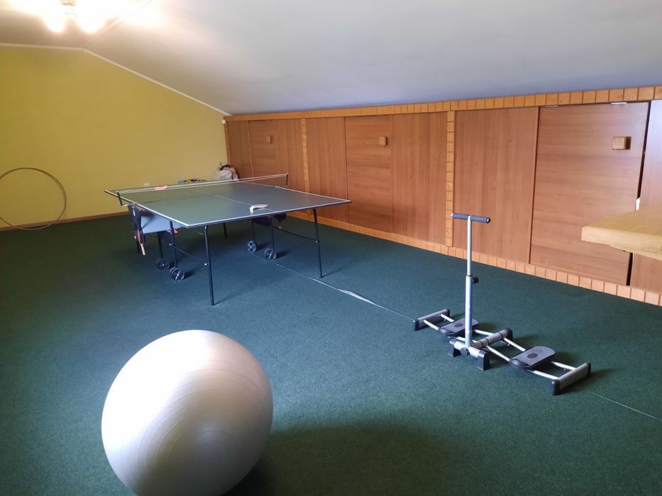 Продається просторий будинок з прибудовон(окремий вхід)