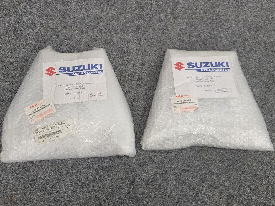 Płyta stelaż kufra centralnego Suzuki DL650 V-Strom 2012_2016