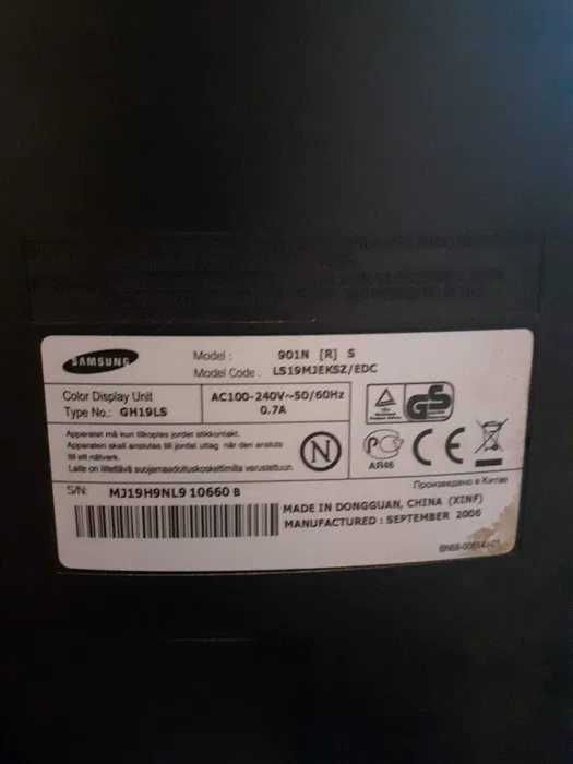 Monitor LCD Samsung SyncMaster 901N 60Hz VGA (Sem Cabos)
