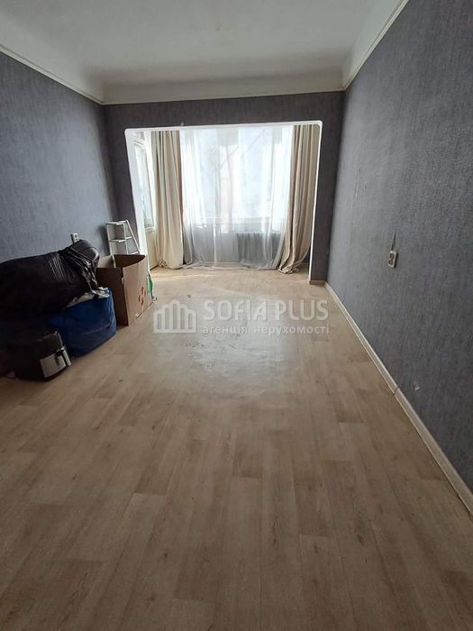 Срочно, ексклюзив! 1к, Златопільська вул. 4К, недорого