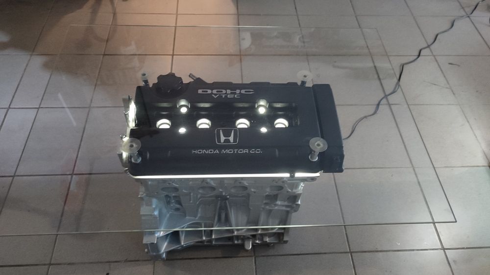 Mesa feita com motor Honda