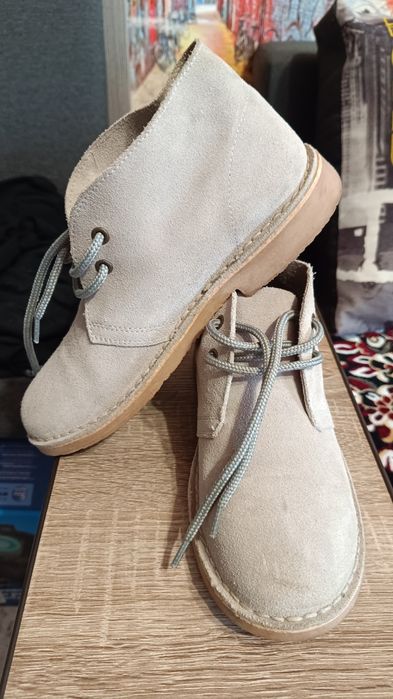 Замшеві черевики дезерти