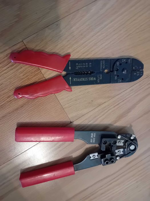 Alicates cravar RJ45, descarnar e cortar cabos / fios