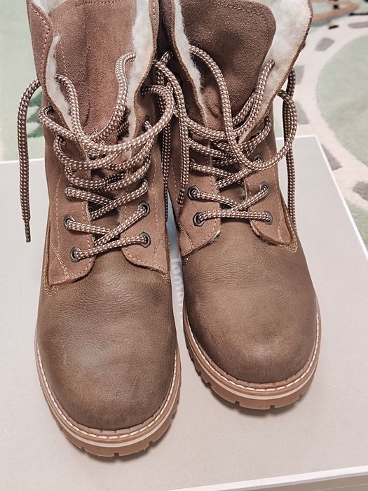 Botki sznurowane skóra wełna Tamaris