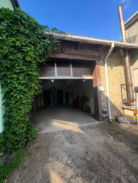 Продаж комерційного приміщення 373 м² + бункер 25 м² під СТО, автосервіс, виробництво або склад у Броварах.