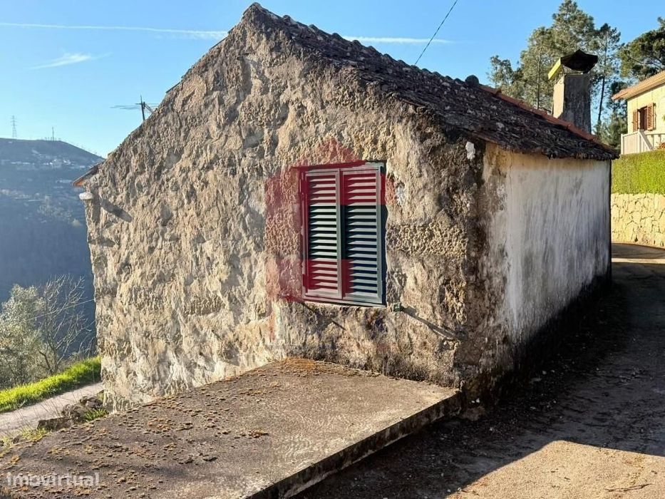Moradia, Freigil, Resende