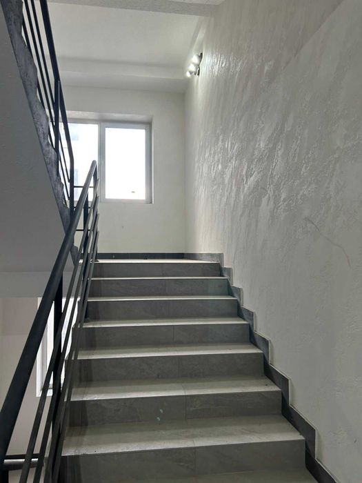 Продаж 3к квартири Озерна