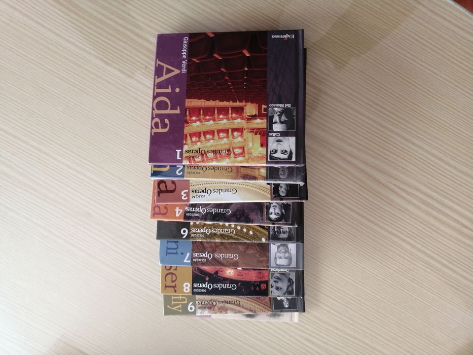 2 conjuntos de cds operas