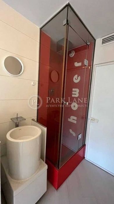 1 кімнатна  (євродвушка) на просп. Володимира Івасюка 9а