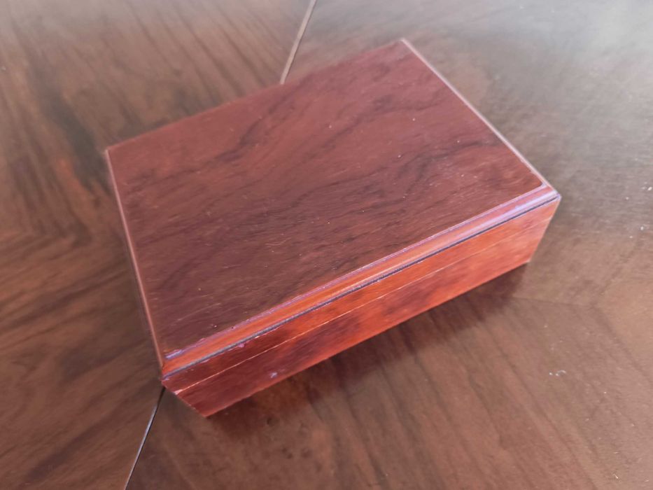 Caixa de Charutos Humidificadora