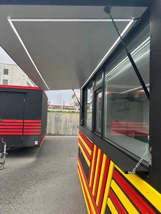 Фудтрак купава торговий причіп кофейня бізнес фургон прицеп на колесах
