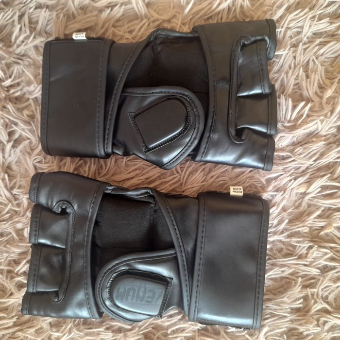 Рукавиці для ММА