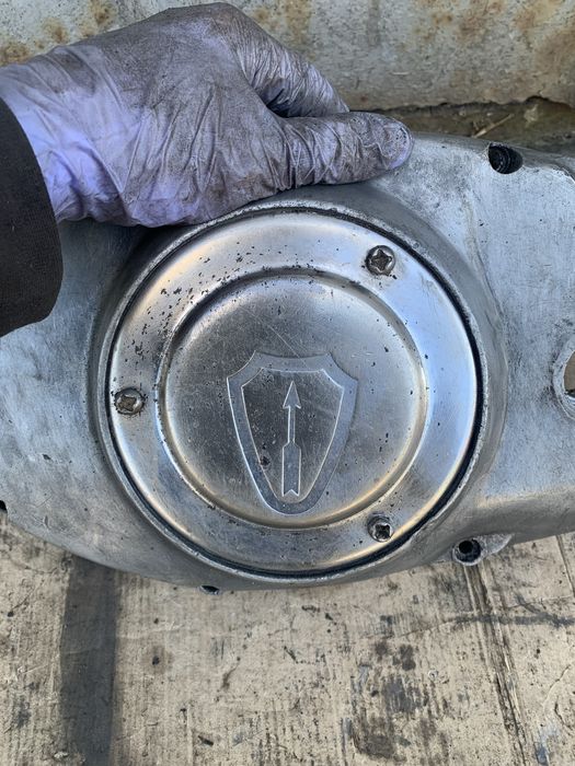 Кришка щеплення Иж Юпитер 3-01 ліва