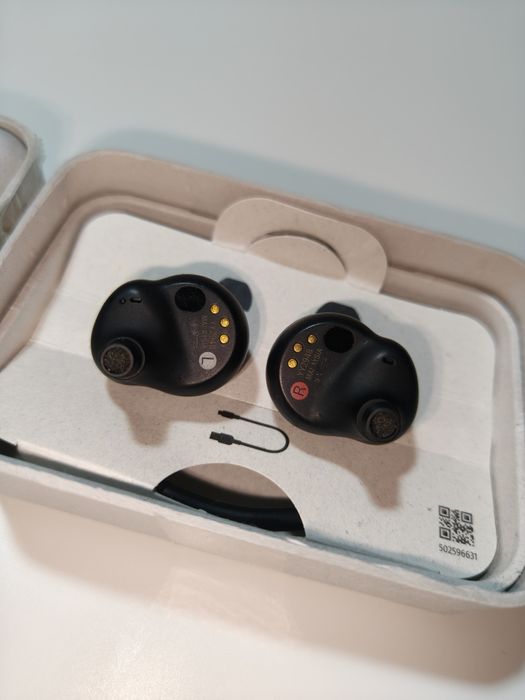 Słuchawki Sony wf 1000xm4 dobry stan