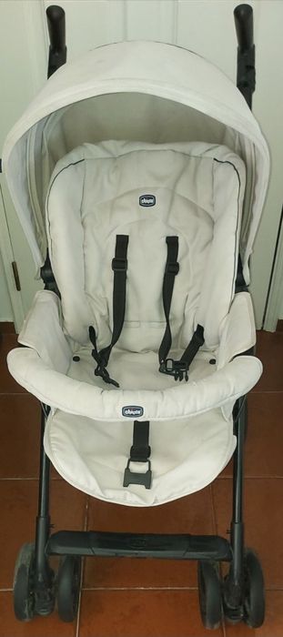 Carrinho  de bebé Chicco e outro...