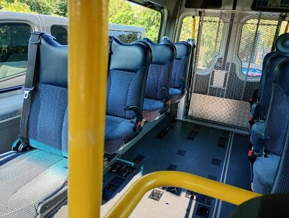 Wynajem busa wraz z kierowcą