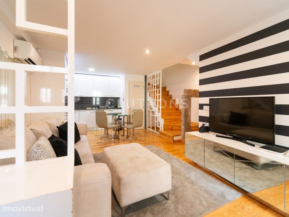 Arrendamento Duplex T2 totalmente mobilado - Centro de Cascais