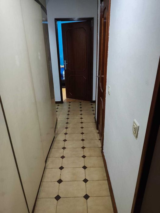 Arrenda-se T3+2 mobilado c\ lugar de garagem