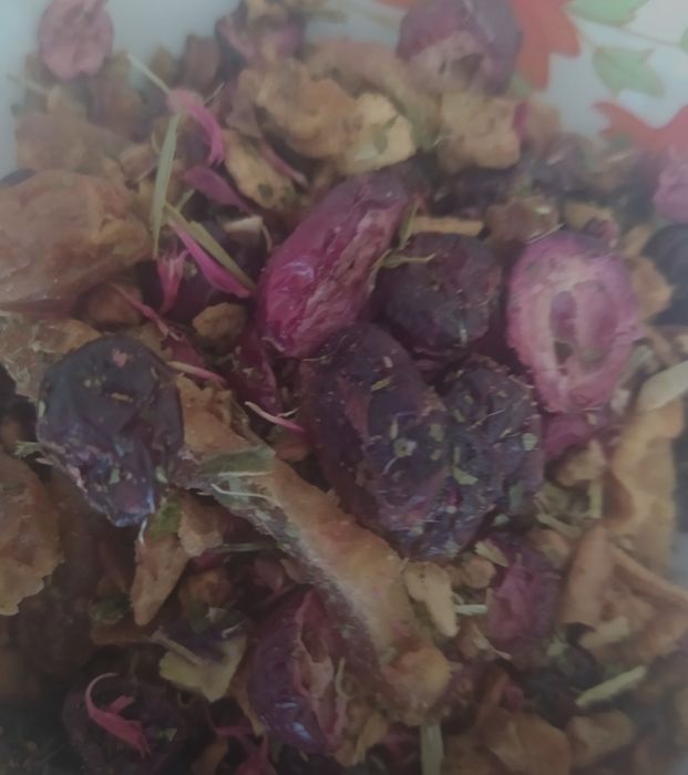 Herbata żurawinowa Queens 100g