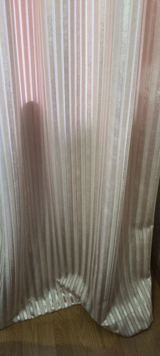 Продам штори б/в велюрові в дуже хорошому стані
