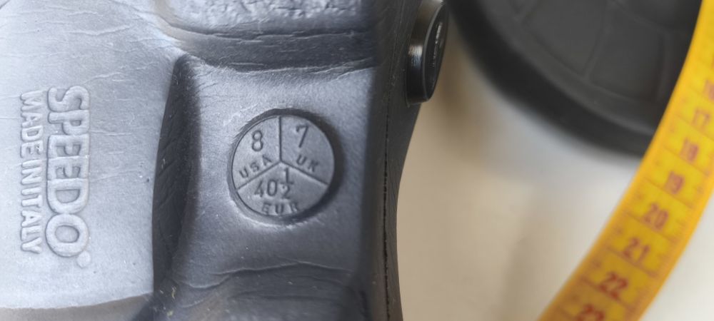 Chinelos de piscina Speedo 40