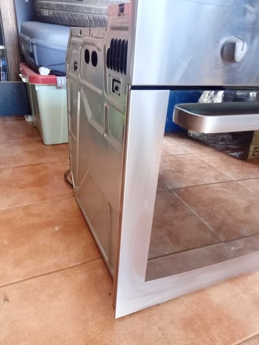 Forno ( Oven ) Electrico - Whirlpool - Inox 71L  - A+