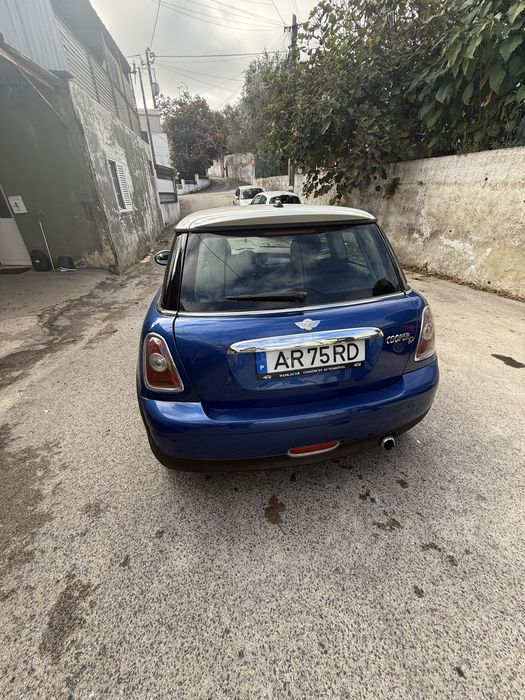 Mini cooper d em muito bom estado