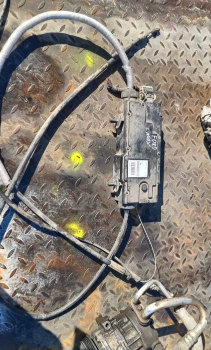 hamulec ręczny elektryczny postojowy Ford C-Max