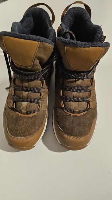 Buty  trekingowe decathlon r.40