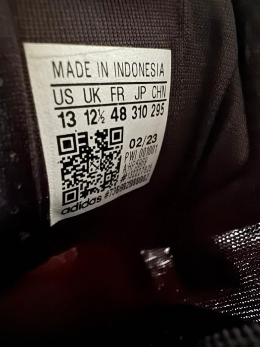 Nowe sneakersy sportowe unisex ADIDAS AVRYN szare 48