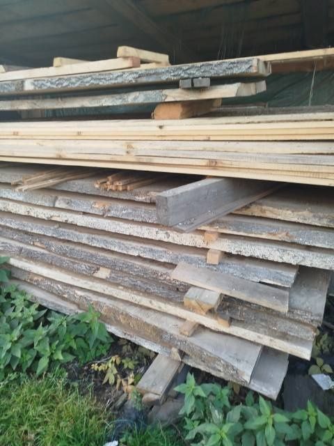 Brusy dębowe i jesionowe