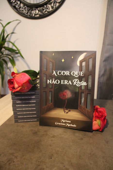 Livro "A Cor que não era Rosa"