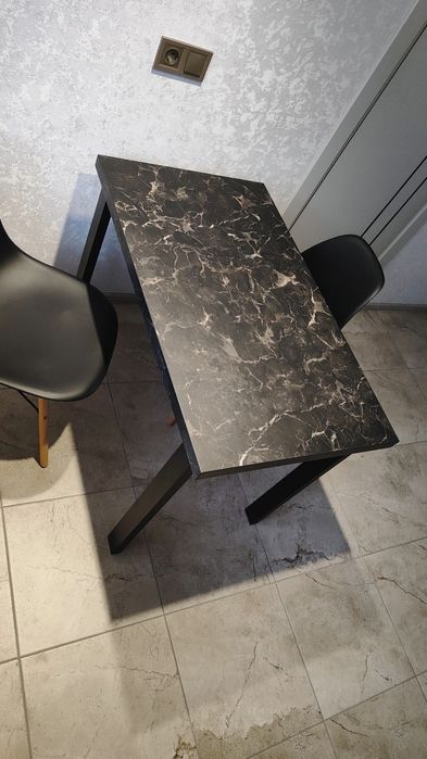 Продам стильний столик