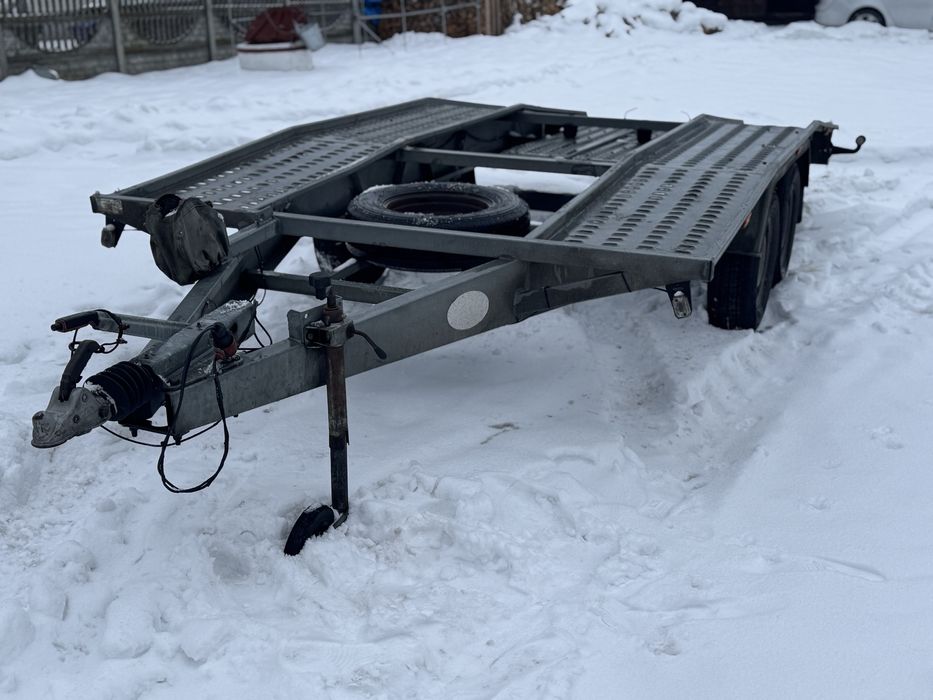 Wynajem Przyczepa Laweta Niewiadów BR 2 DMC 2500 Ladowność 1950