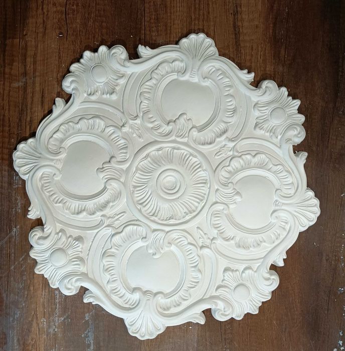 Rozeta gipsowa R01, średnica 50 cm