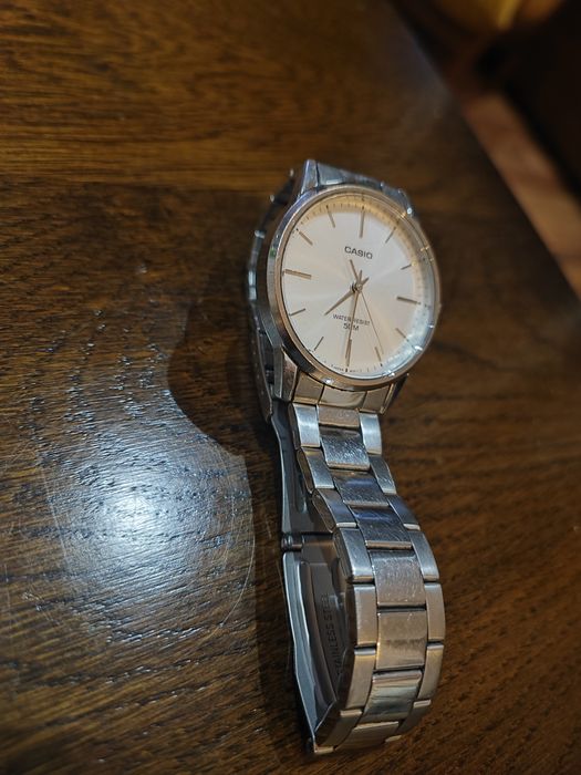 Zegarek casio kwarcowy