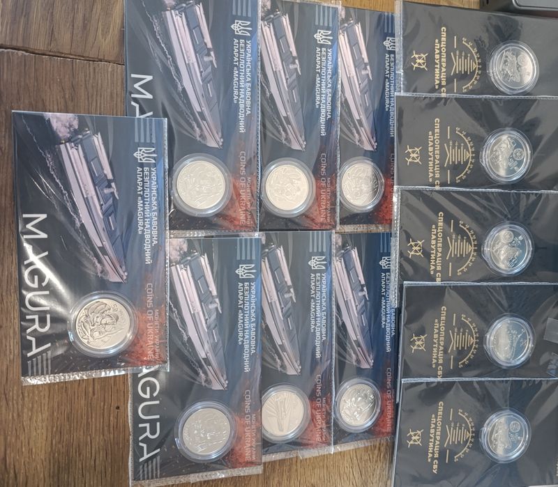 Монети НБУ різні