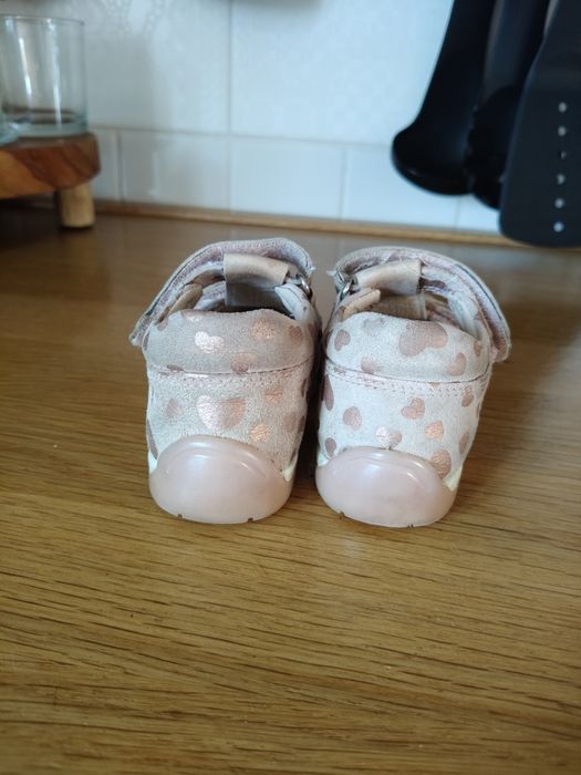 Sandały skórzane Lasocki zdrowa stopa