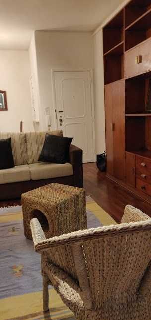 Apartamento T1 para Arrendar em Paço D’ Arcos, junto da praia