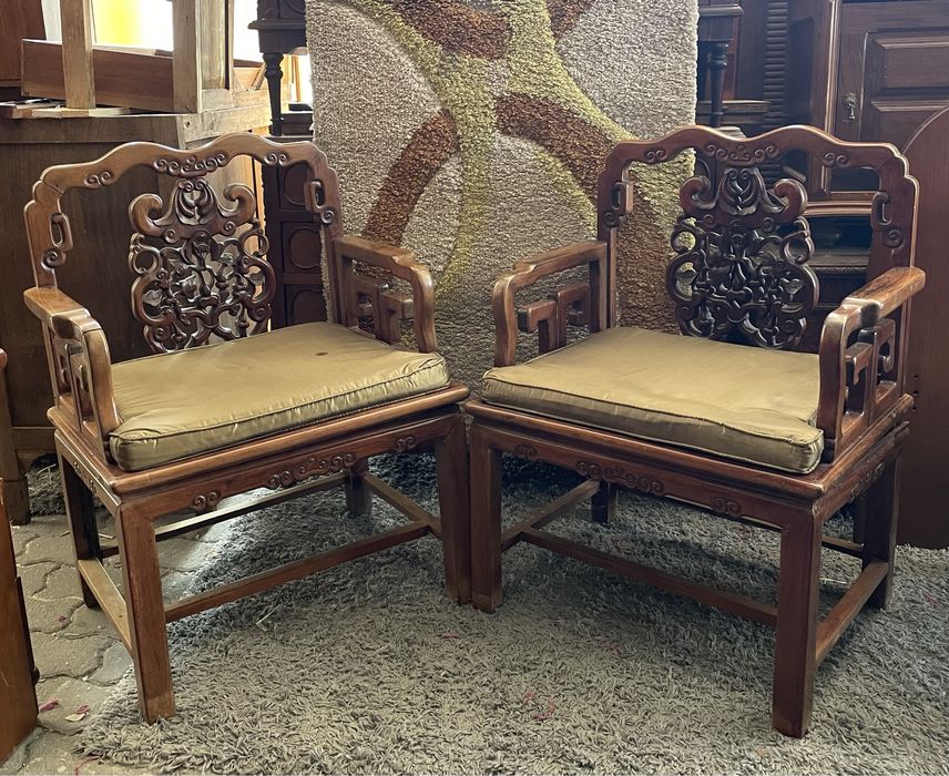 Cadeirões chineses antigos (2)