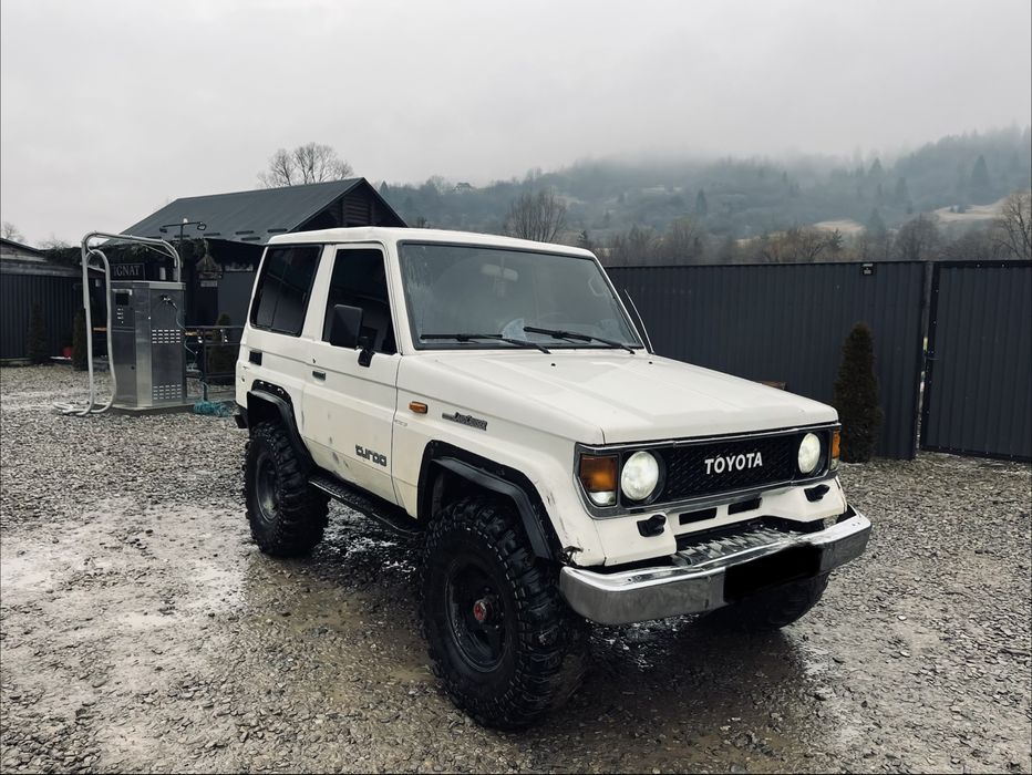 TOYOTA Land Cruiser 70 2.4 TDI