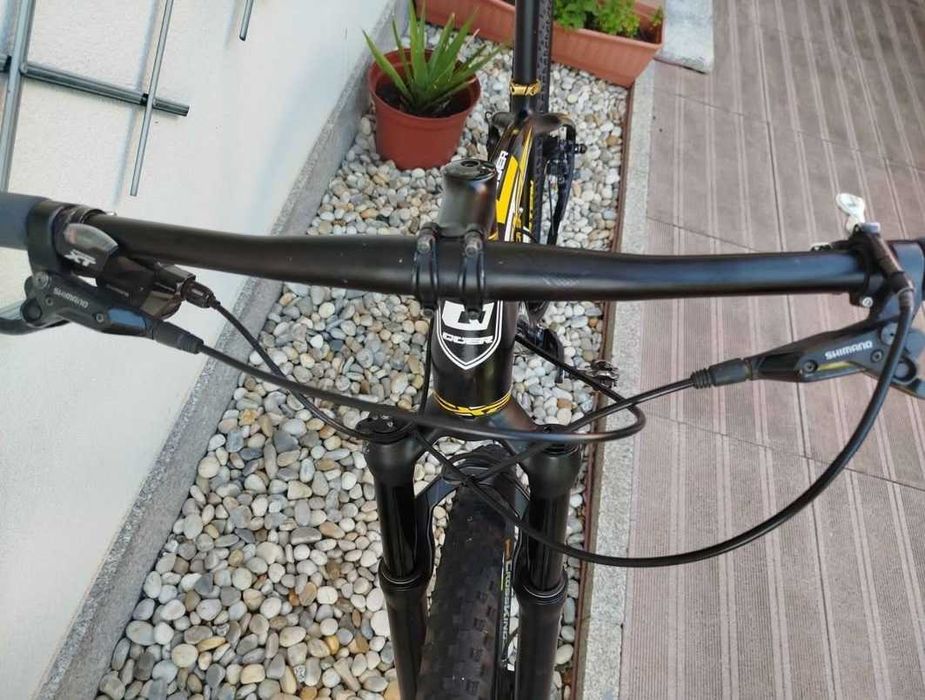 BTT Carbono Roda 29