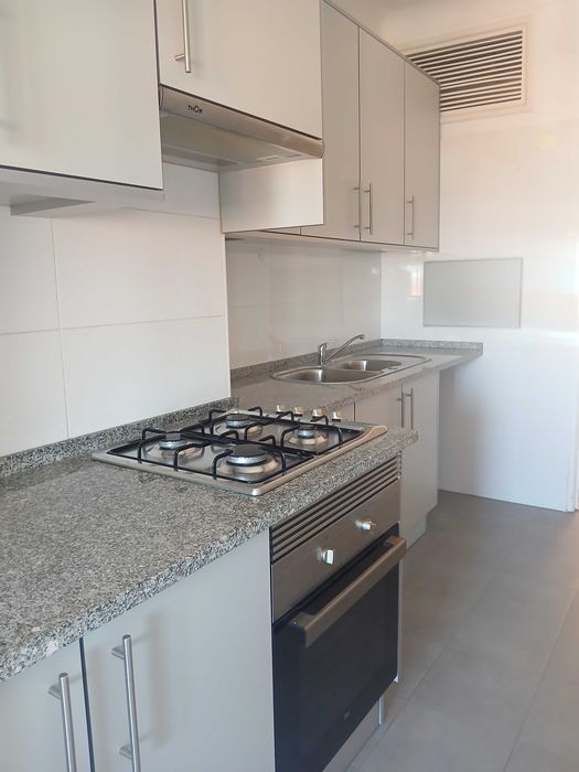 T2 Bairro das Novas Nações - Lisboa - €1.300,00/mês