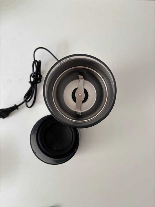 Młynek do kawy De’Longhi KG210 czarny 170 W