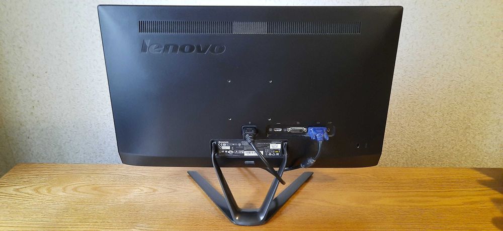 Монітор Lenovo LI 2323 sw.