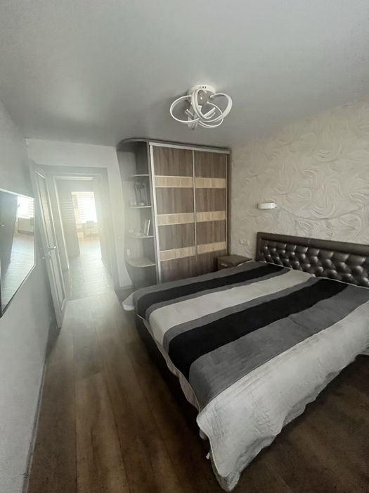 Продам 2-кімнатну квартиру з кладовою, на Масанах